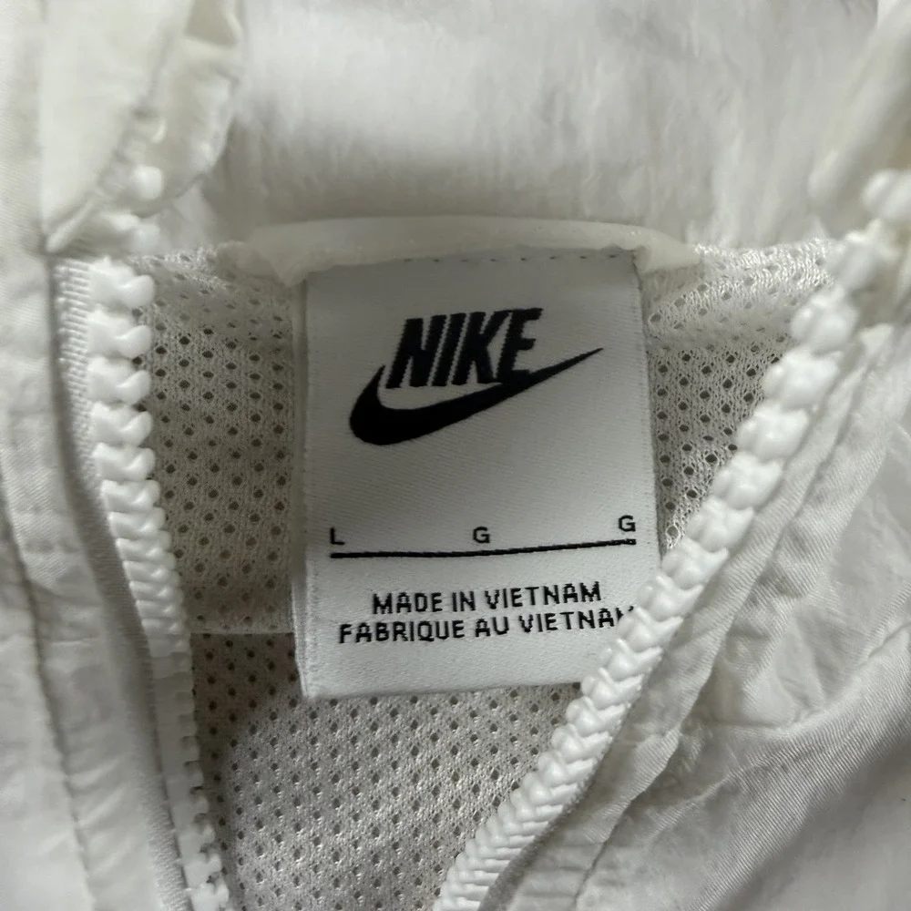 Nike NSW Woven‎ Track Jacket Girls Large Coconut Spring Lightweight Full Zip